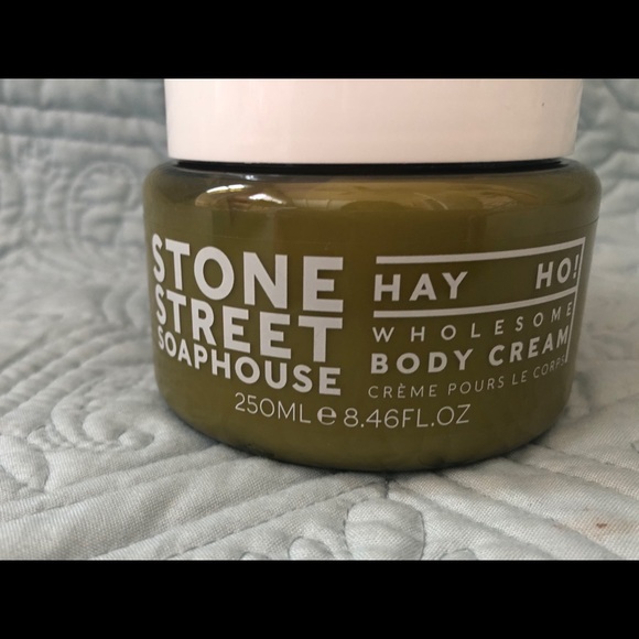 Make Up and Skin Care Goodies #3 - Picture 5 of 5